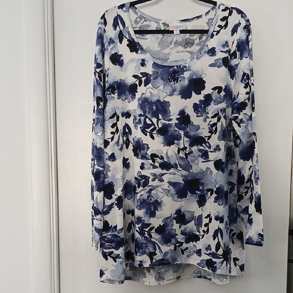 LuLaRoe Blue, Black & White Floral Tunic